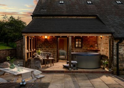 Luxury holiday cottage in the Peak District with private hot tub & patio | Ford Old Hall Barn